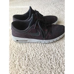 Men’s Nike Air running shoes